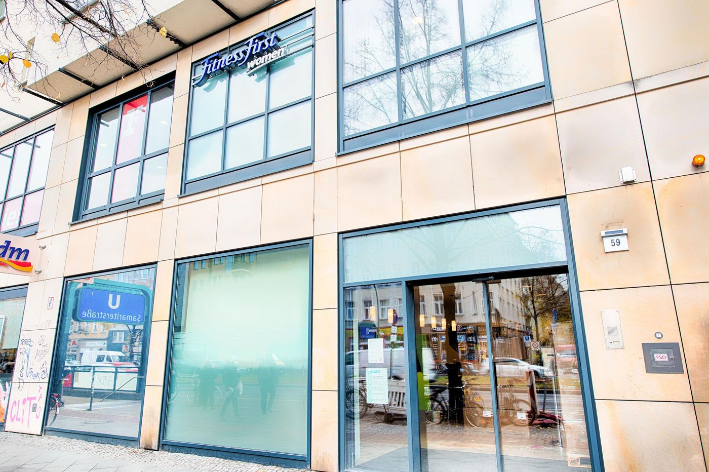 B-B-Hotel-Berlin-City-Ost-General-view-18