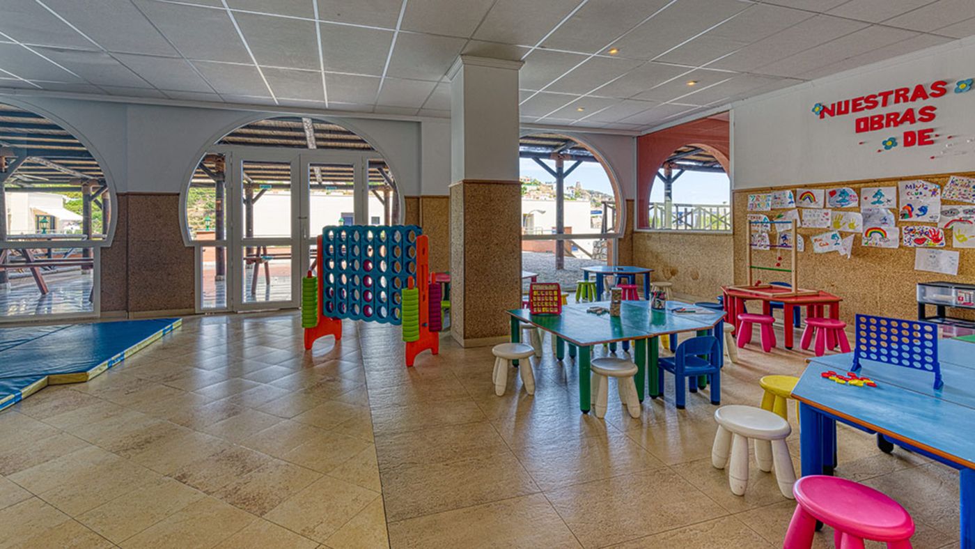 Playa-Calida-Sports-and-Entertainment-48