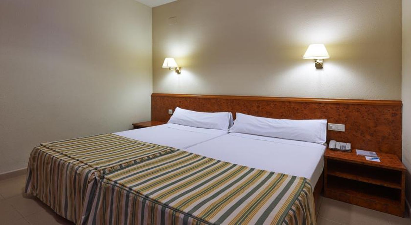 Hesperia Sant Joan Suites