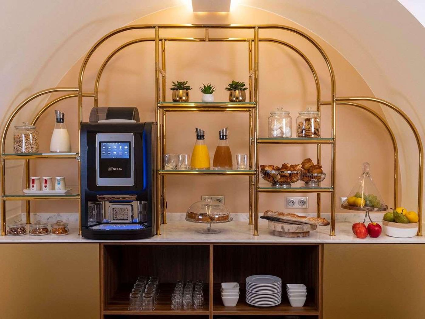 Hotel-Sleeping-Belle-Restaurant-10