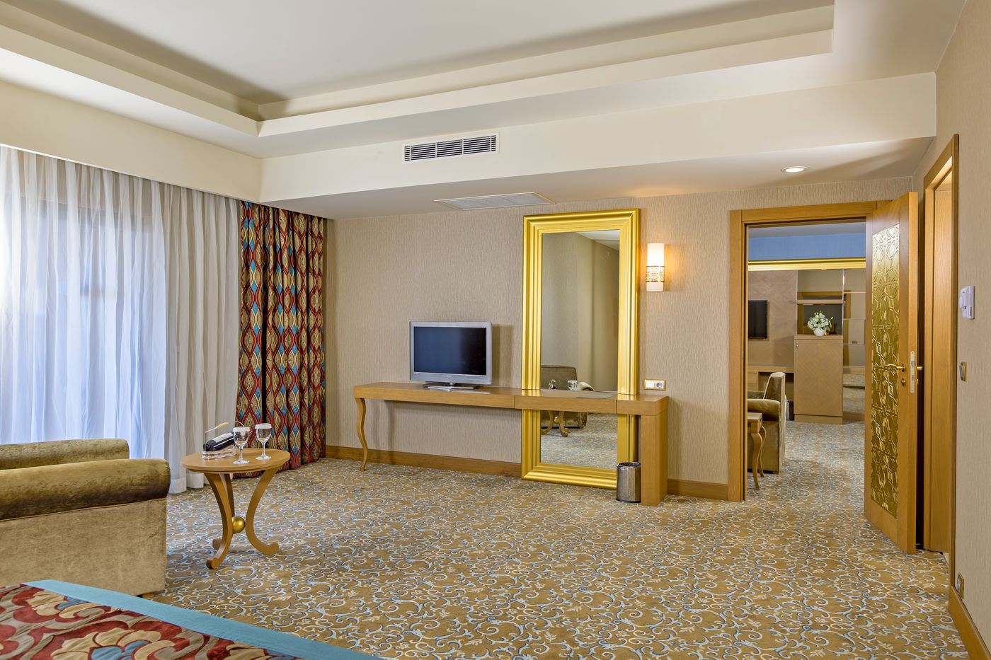 New - Royal Holiday Palace