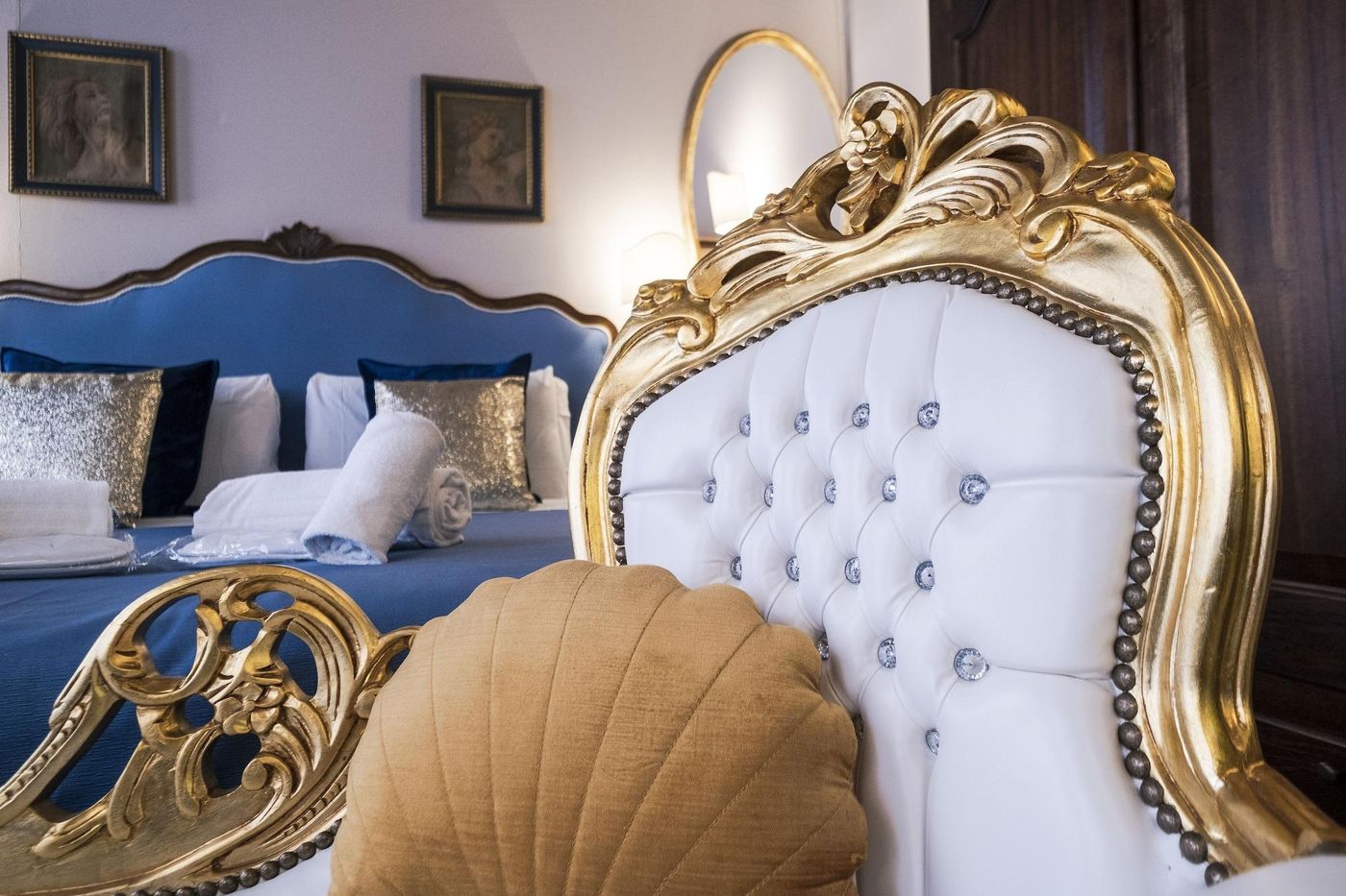 Ca--Lavezzera-Room-8