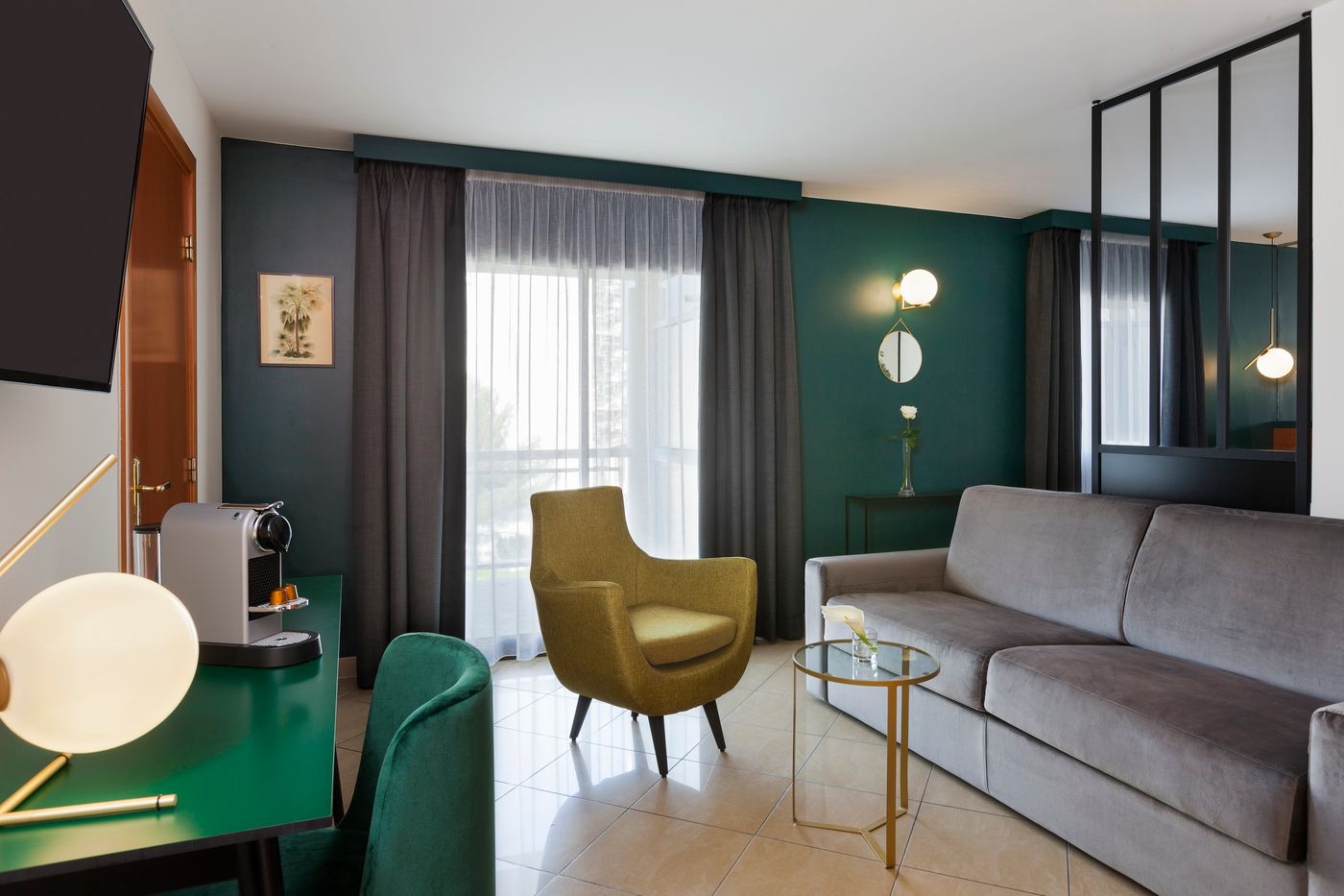 Neho-Suites-Cannes-Croisette-Room-26