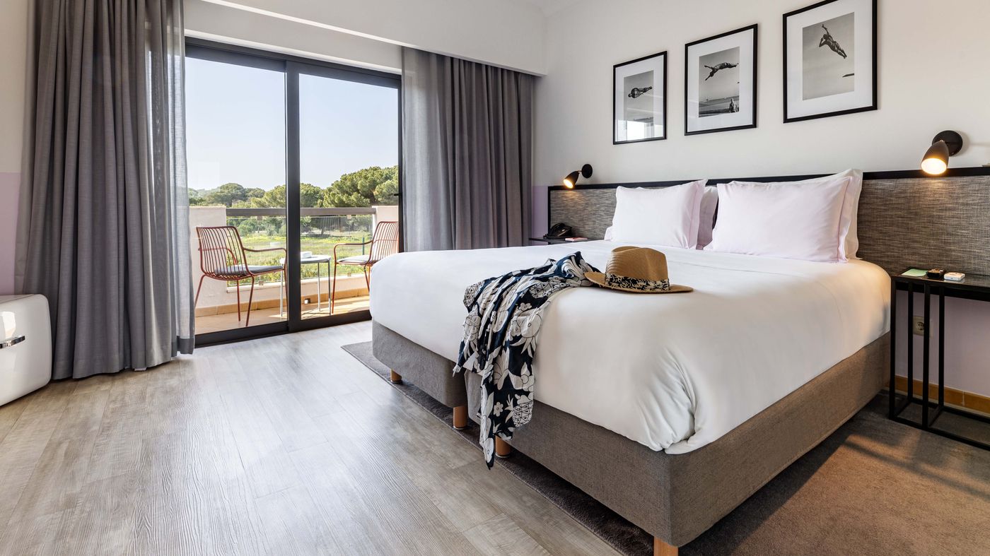 The-Magnolia-Hotel-Room-28