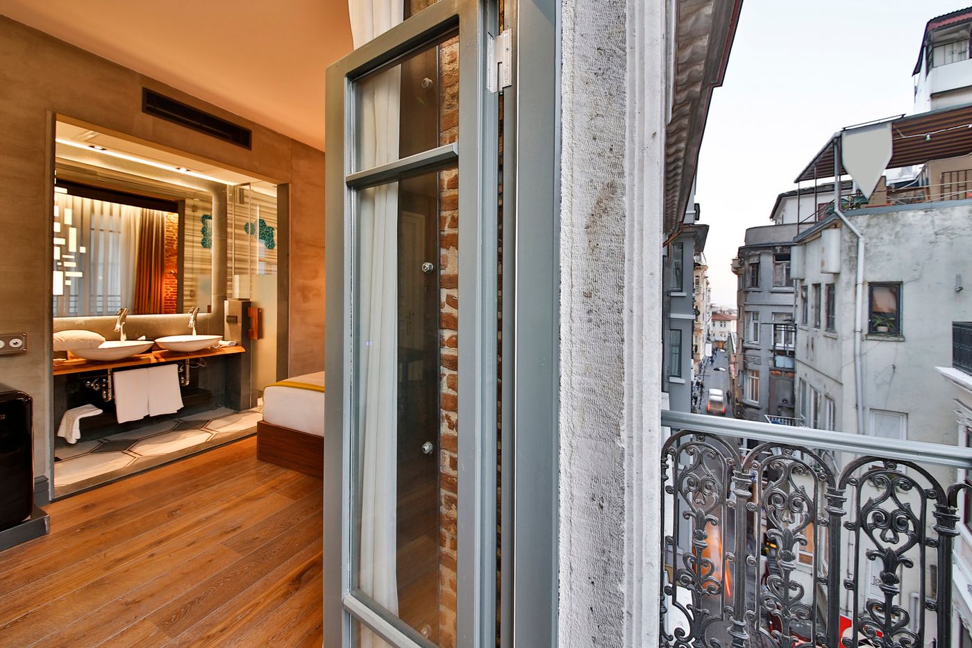 The Public-Turkey-ISTANBUL-Room-2