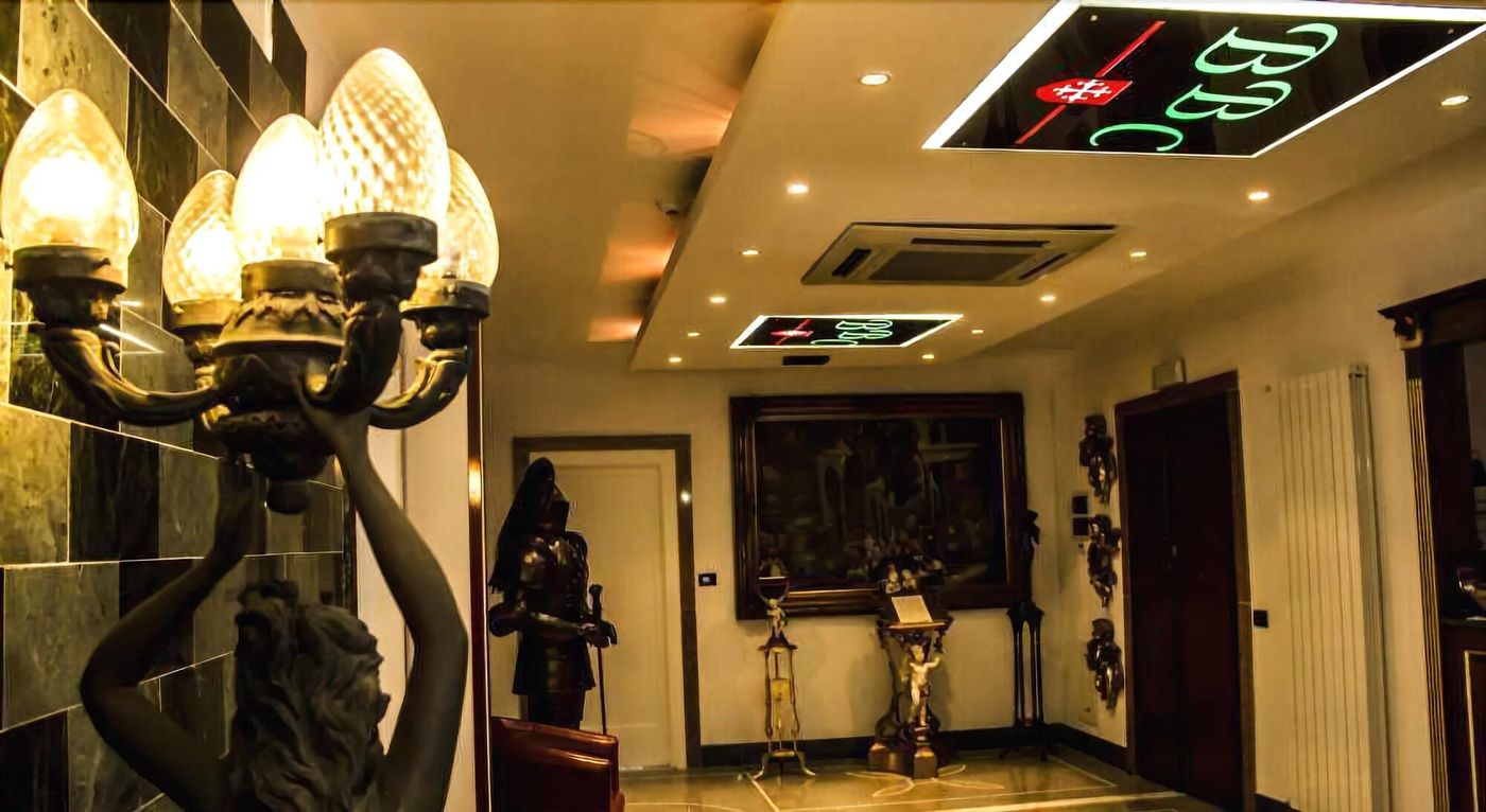 Christian-Bed-Breakfast-Lobby-6