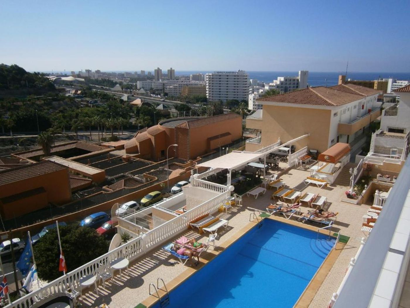 Florida-Park-Club-Pool-1