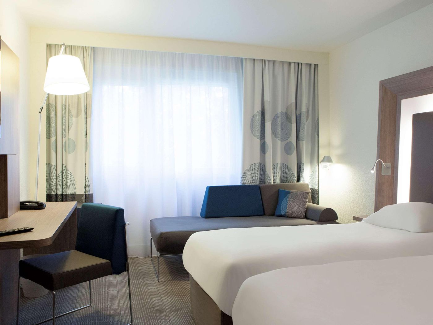 Novotel-Paris-la-Defense-Room-32