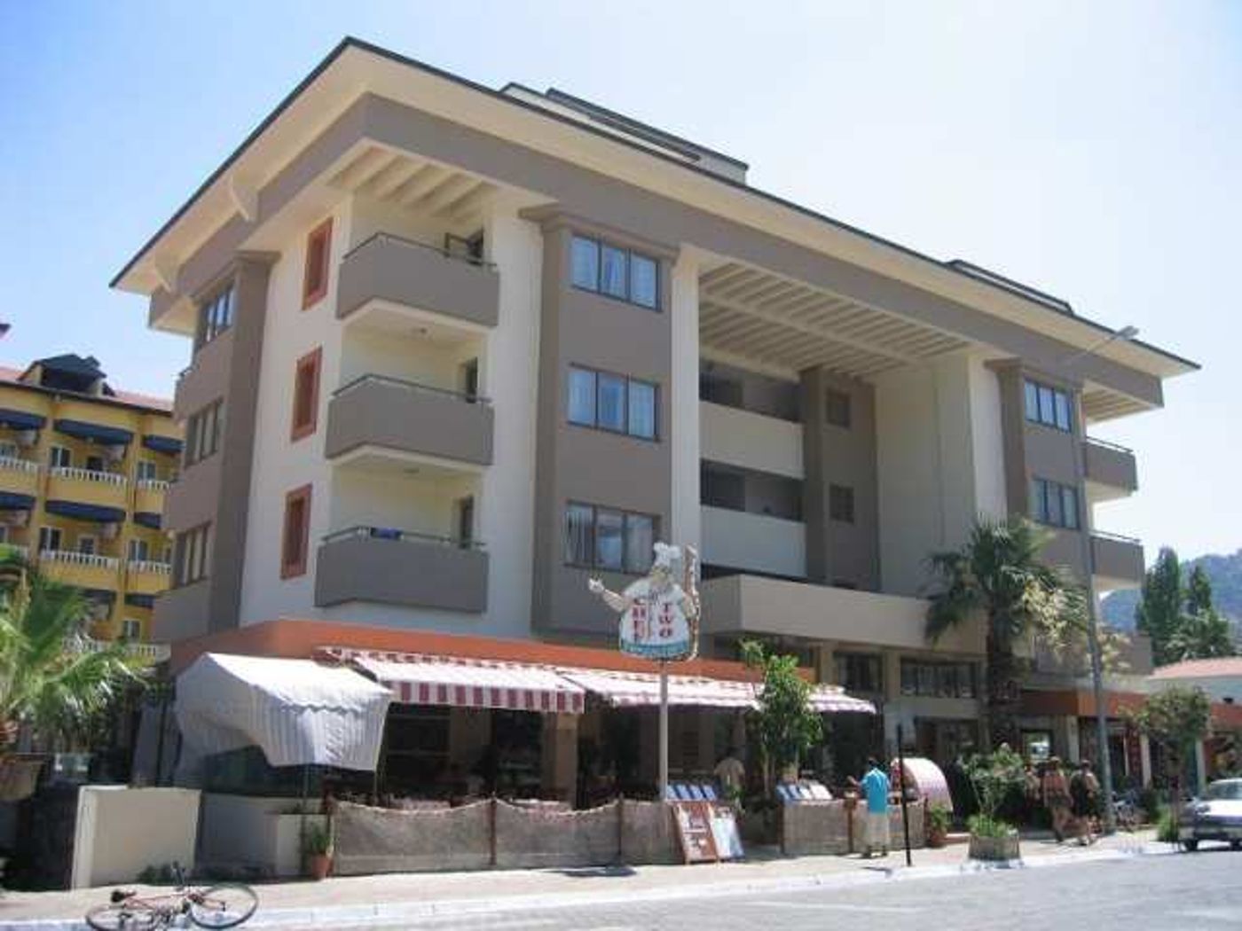 Greenmar Apartments