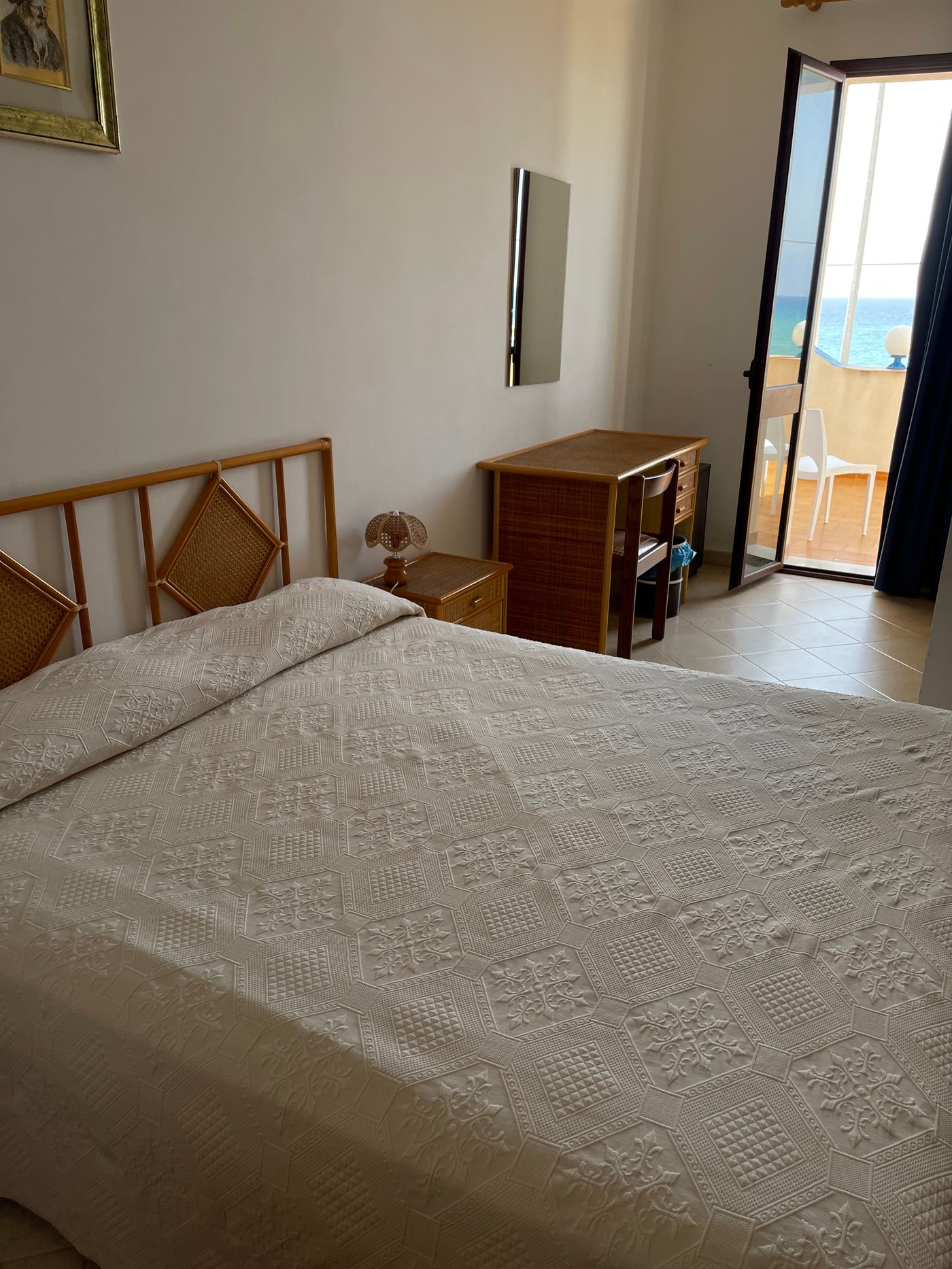 Hotel-Miramare-Garzia-Room-9