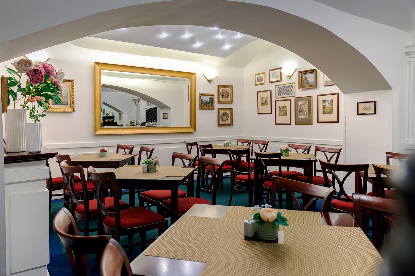 Orion-Czech Republic-Praha 2 Vinohrady-Restaurant-1