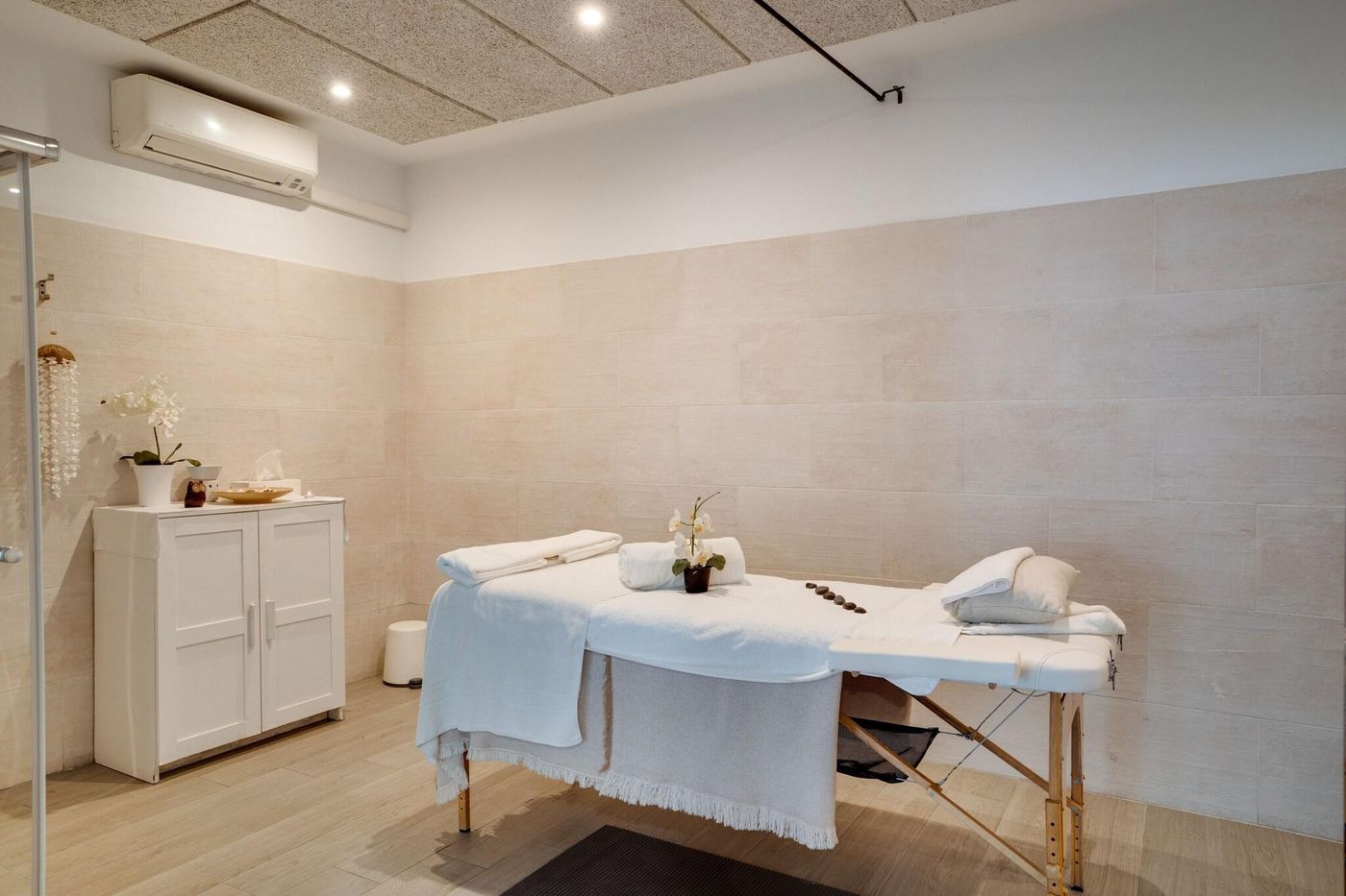 Angela-Sports-and-Entertainment-44