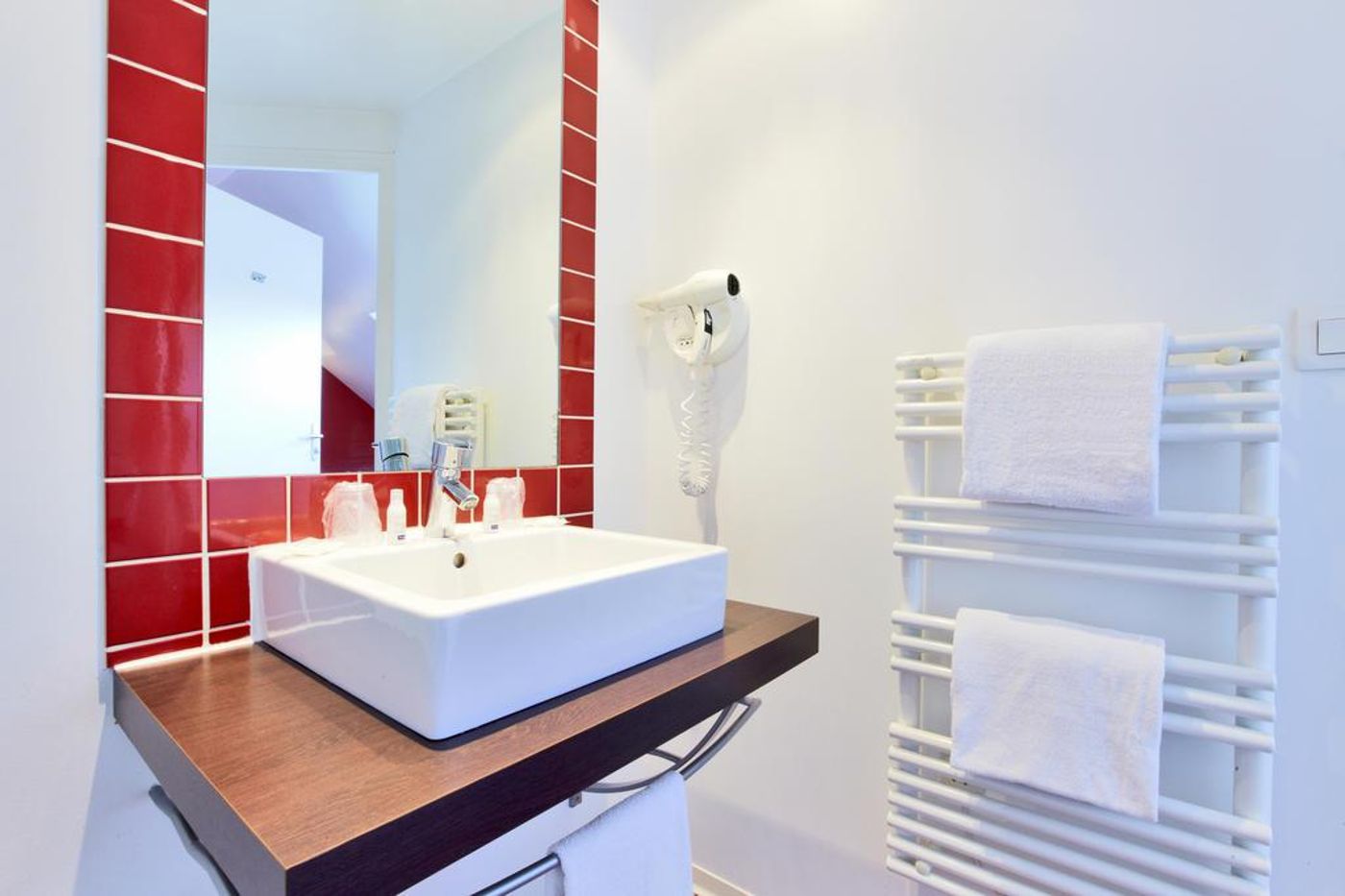 KYRIAD ROUEN NORD - Mont Saint Aignan-France-ROUEN-General view-3