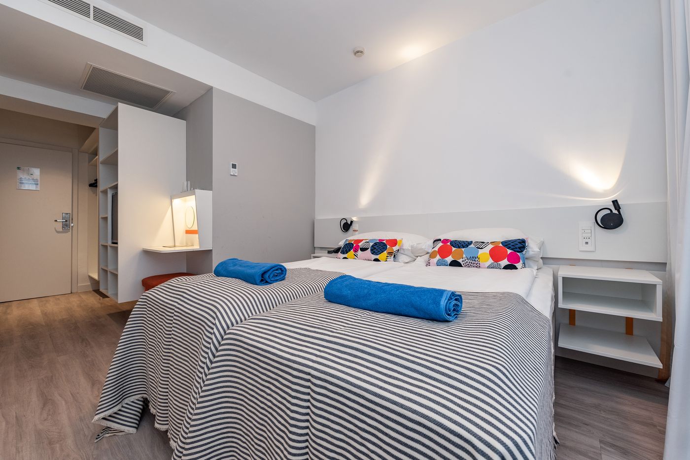 Bluesun-Holiday-Village-Alan-Room-11