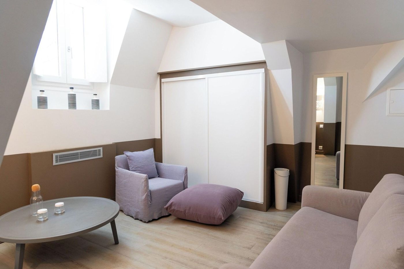 White-1921-Saint-Tropez-Room-32