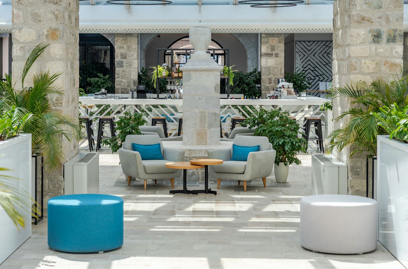 Lazure-Hotel---Marina-Lobby-70