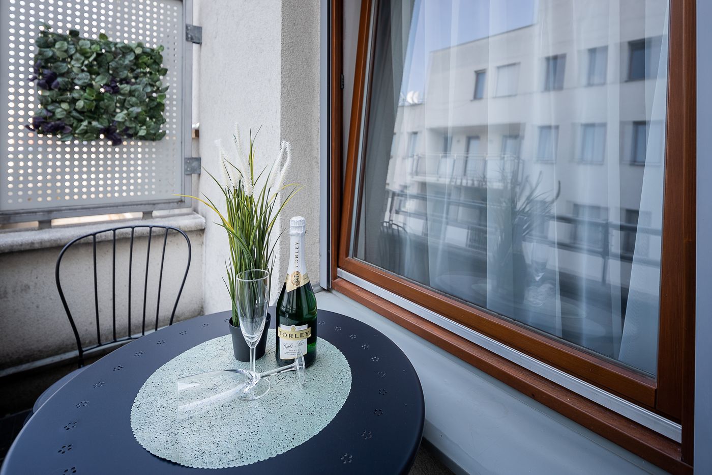 Vagabond-Downtown-Terrace-51