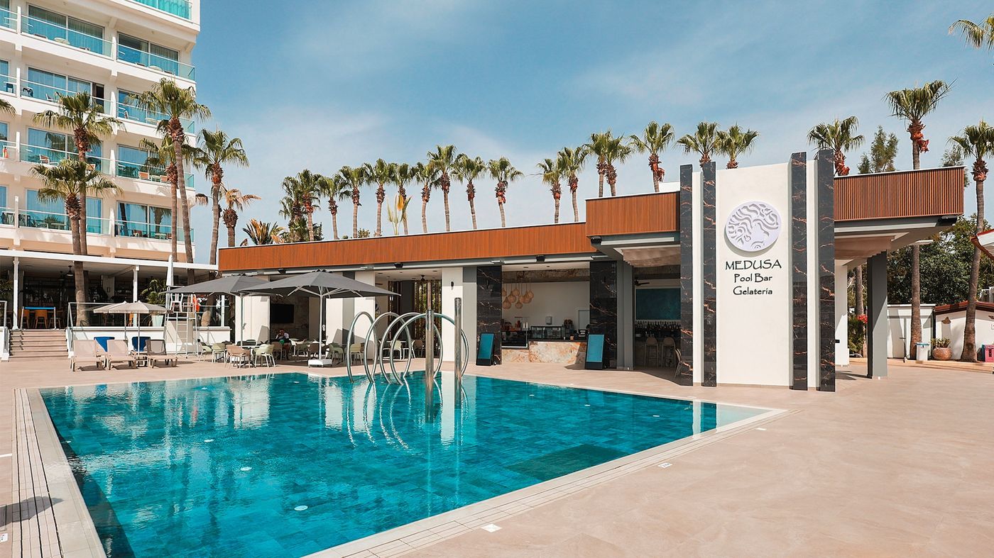 Cavo-Maris-Beach-Bar-3