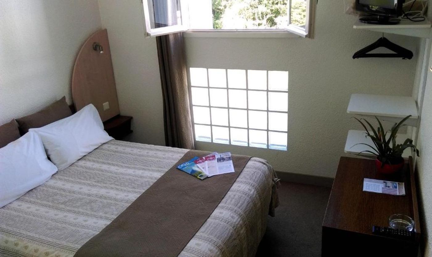 Adonis Lourdes Notre Dame De La Sarte-France-Lourdes-Room-5