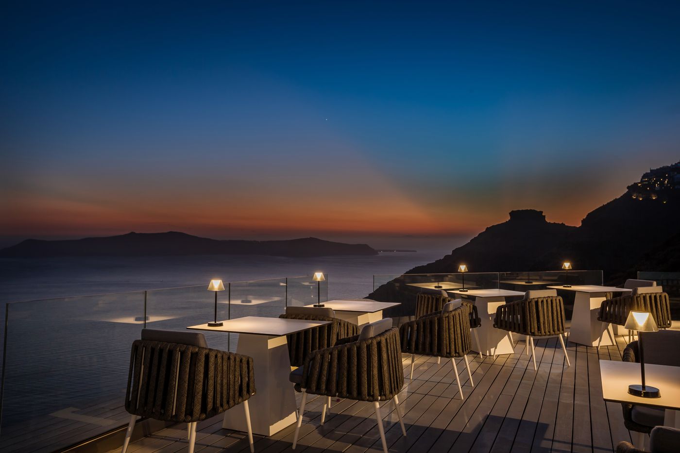 Sunrocks-Santorini---Adults-Only-Restaurant-39