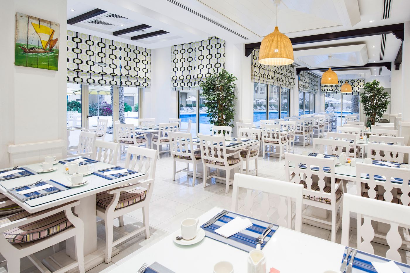 Al-Hamra-Residence-Restaurant-48