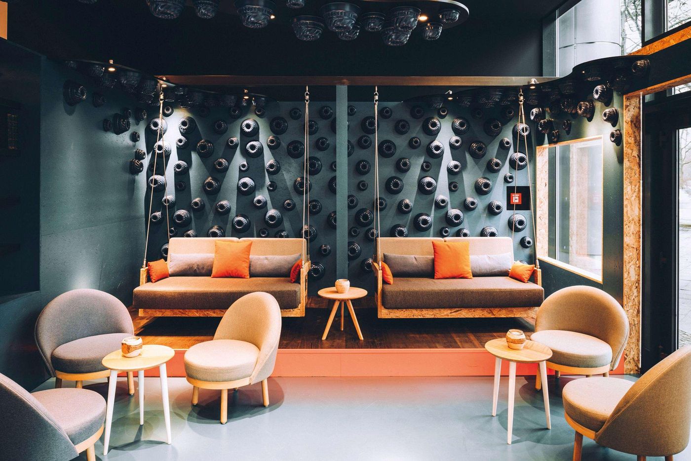 Vienna-House-Easy-by-Wyndham-Berlin-PrenzlauerBerg-Bar-21