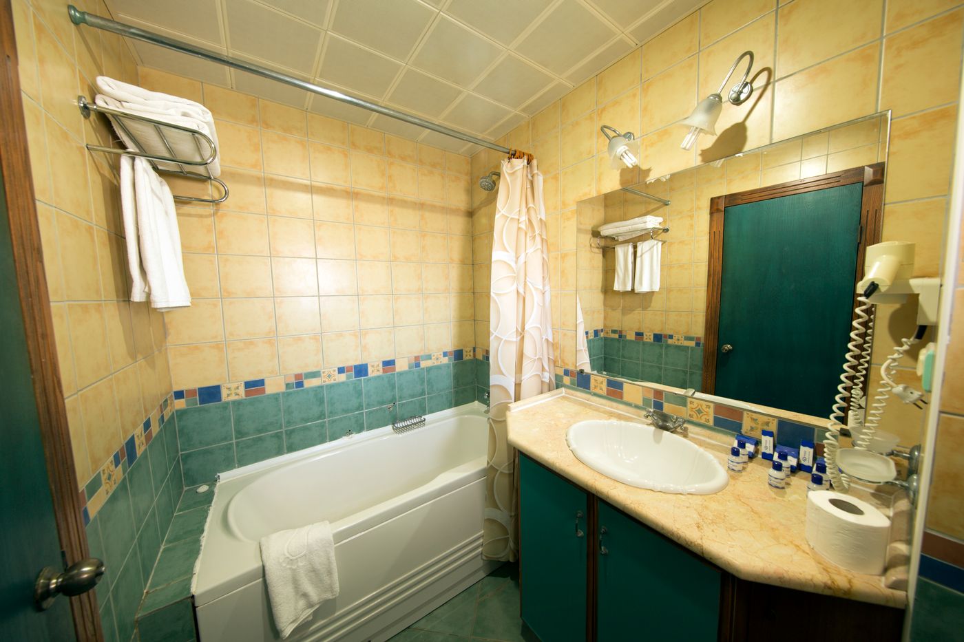 Jasmin-Beach-Hotel-Room-40