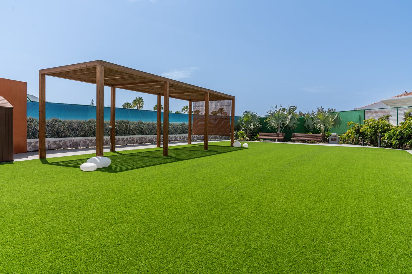 Hotel-LIVVO-Dunagolf-Suites-Terrace-37