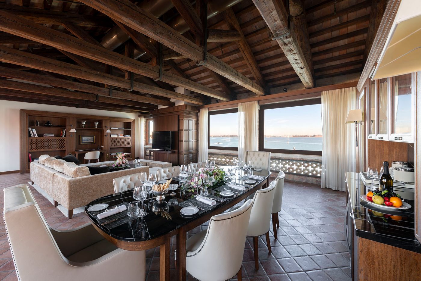 San-Clemente-Palace-Kempinski-Hotel-Venice-Room-48