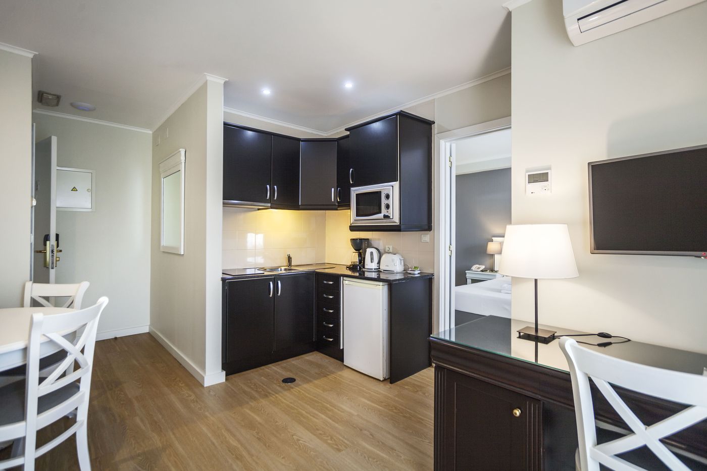 Hotel-Apartamentos-Gaivota-Room-32