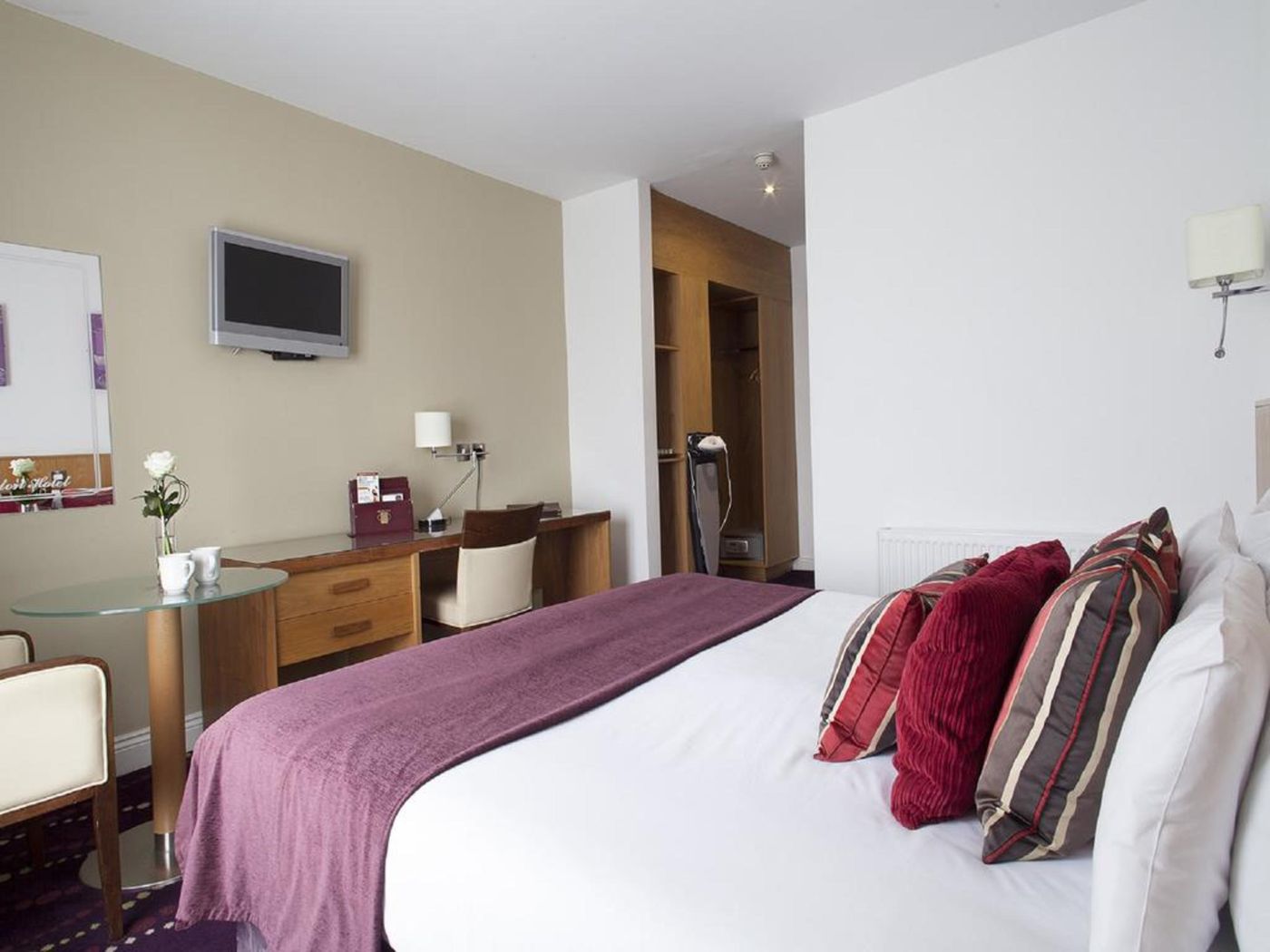 Arlington-O-Connell-Bridge-Room-7