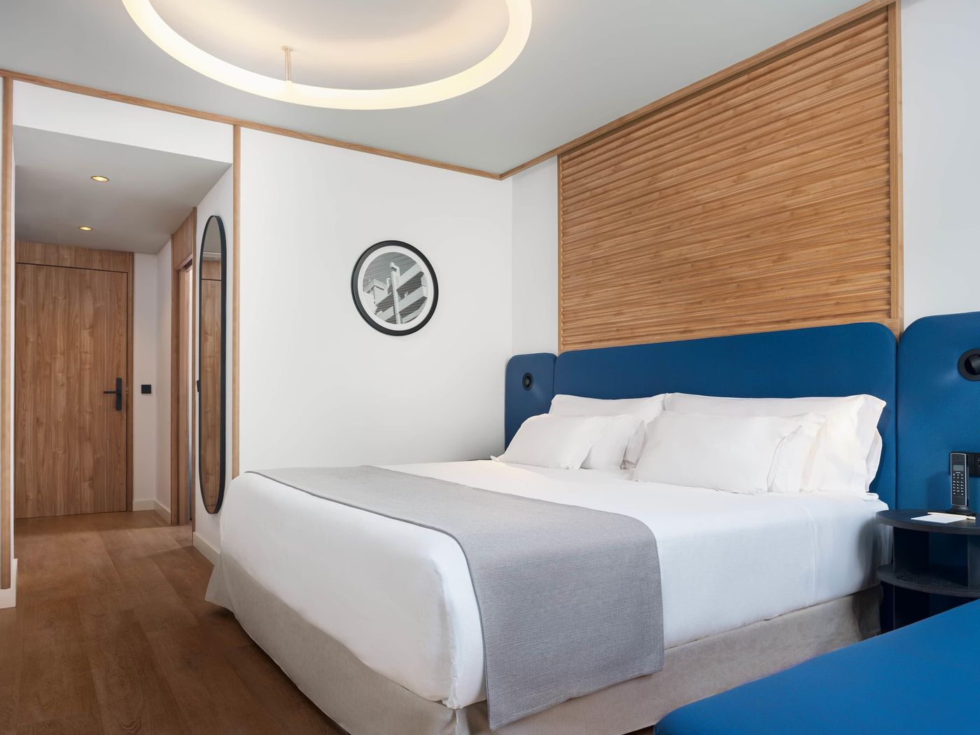 Occidental-Santa-Cruz-Contempor----neo-Room-16