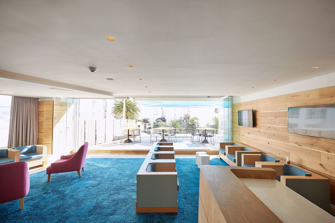 President-Hotel-Lobby-18