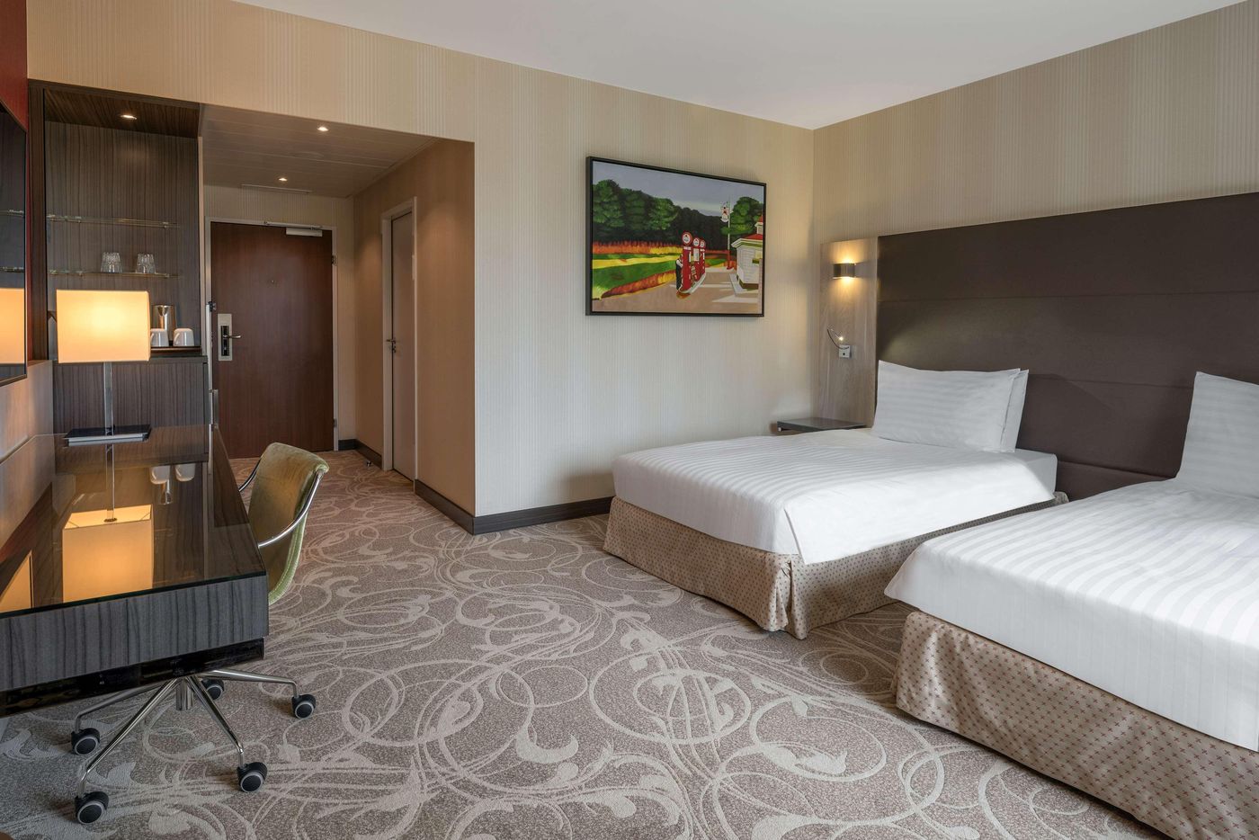 Hilton-Geneva-Hotel---Conference-Centre-Room-32