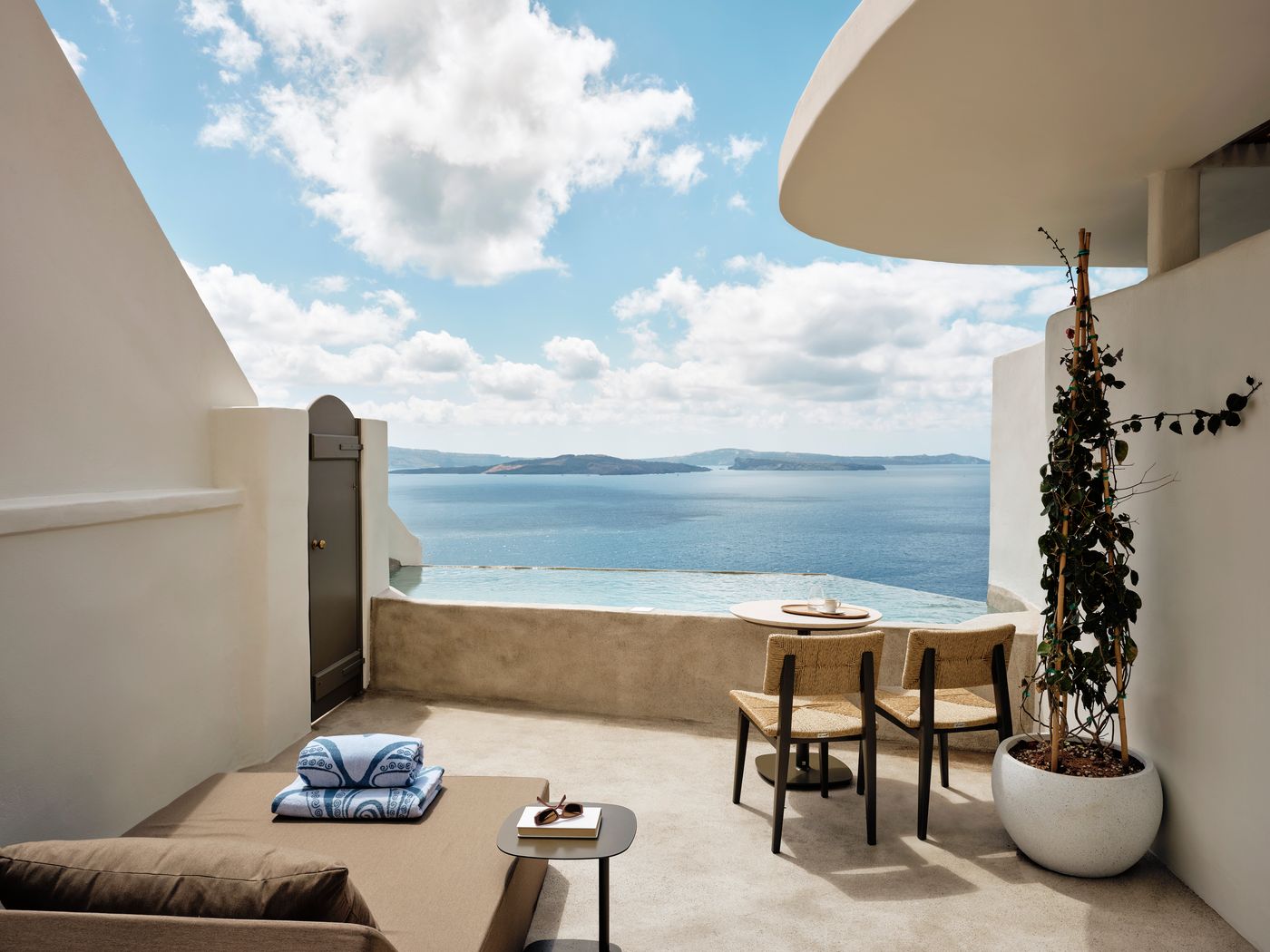 Andronis-Boutique-Room-59