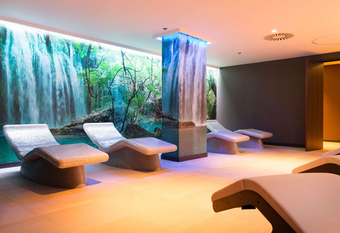 Corendon-Amsterdam-New-West--a-Tribute-Portfolio-Hotel-Sports-and-Entertainment-72