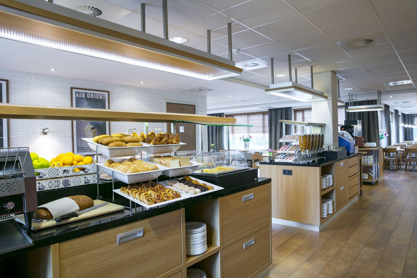 Holiday-Inn-Express-Amsterdam-Schiphol-Restaurant-24