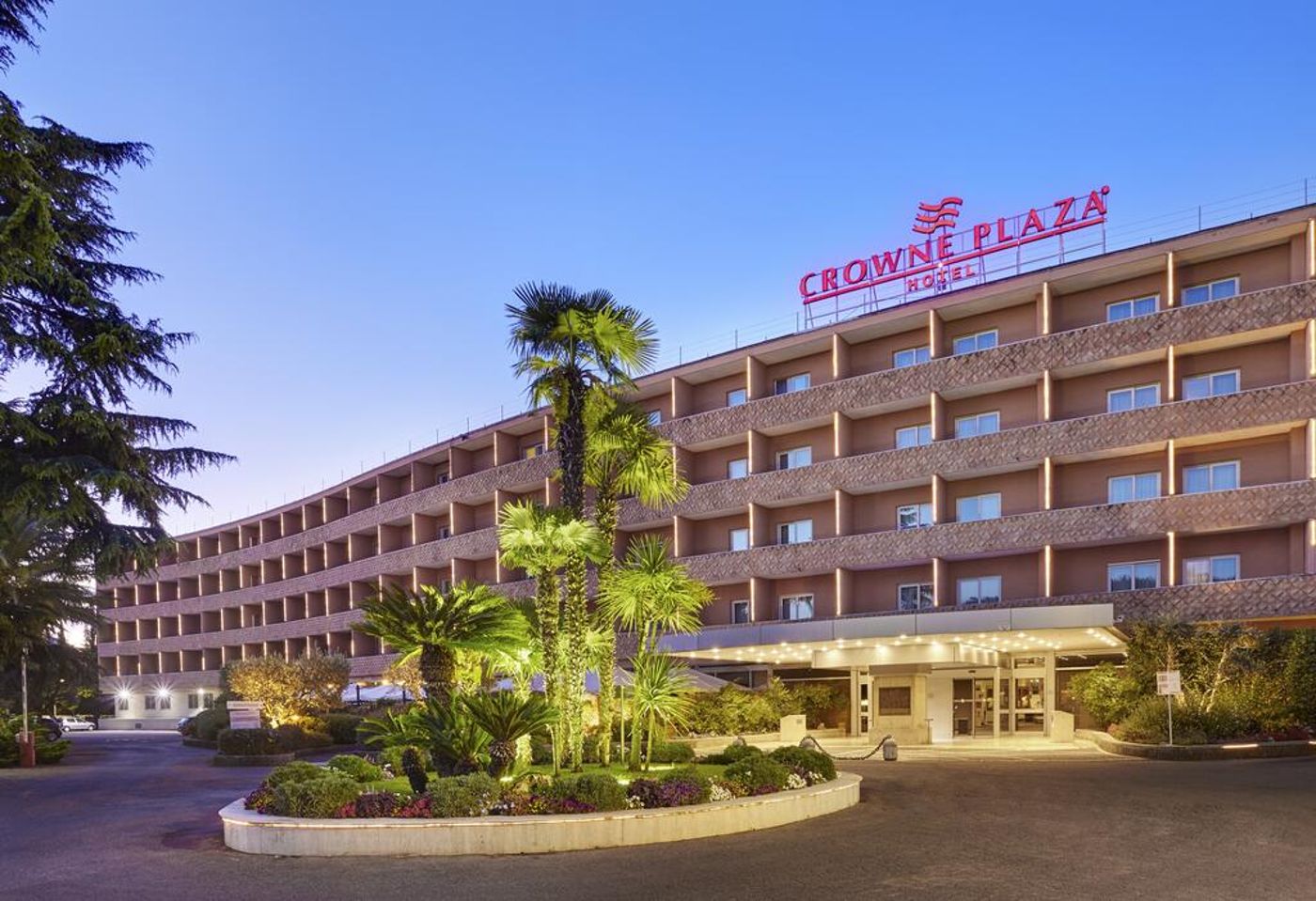 Crowne Plaza St. Petere