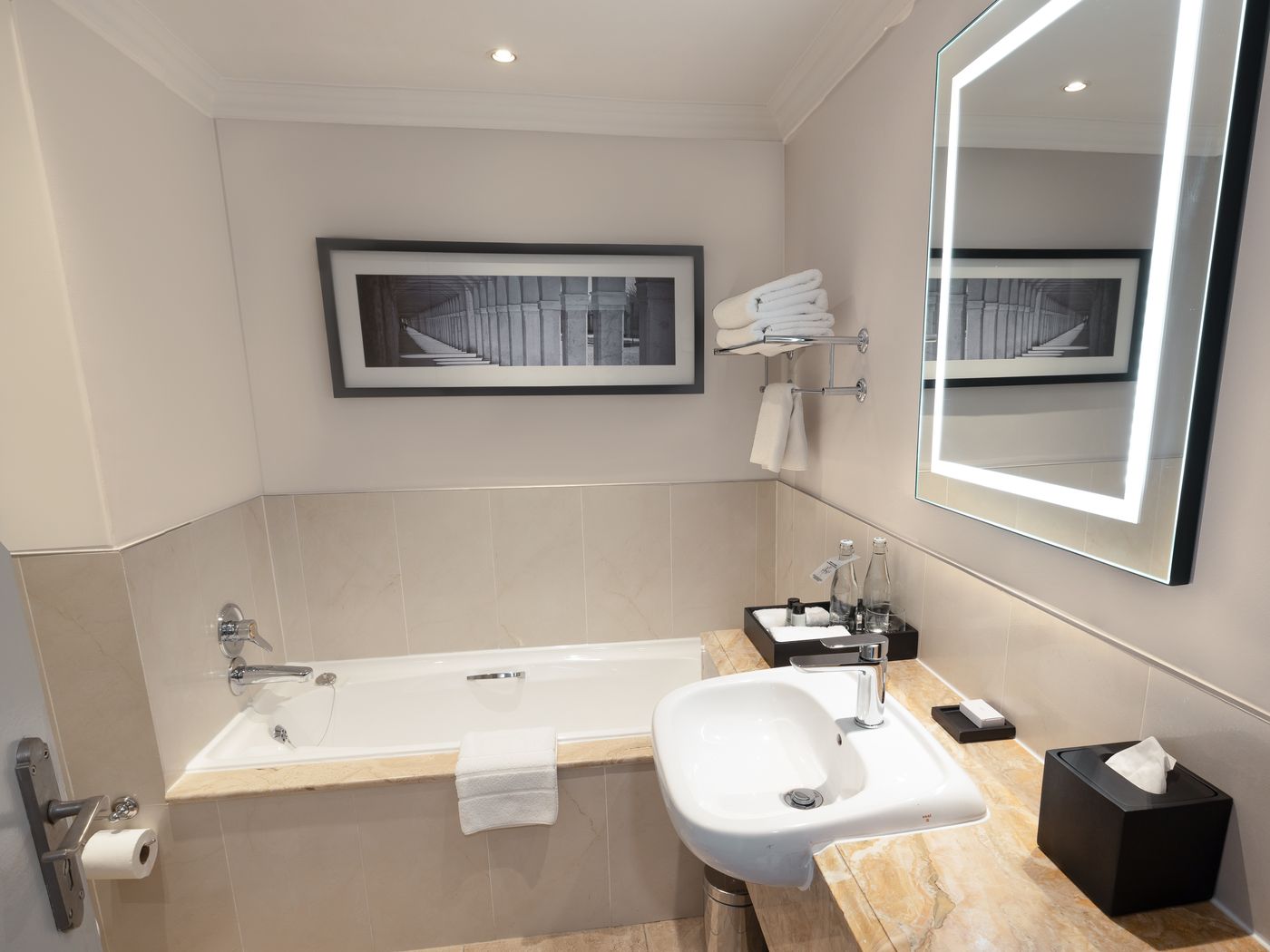 Southern-Sun-The-Cullinan-Room-39