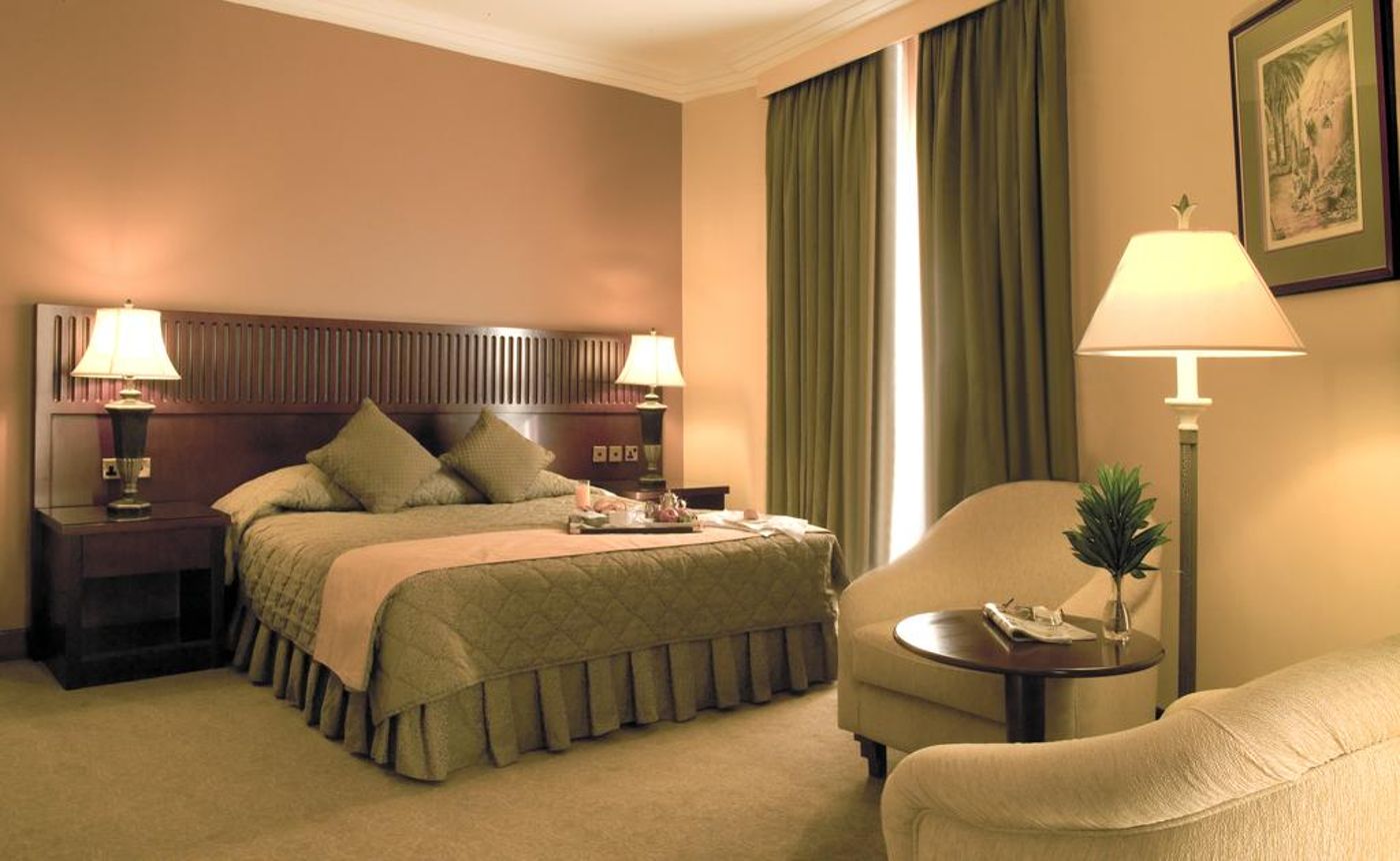 Golden-Tulip-Khatt-Springs-Hotel-and-Spa-Room-5