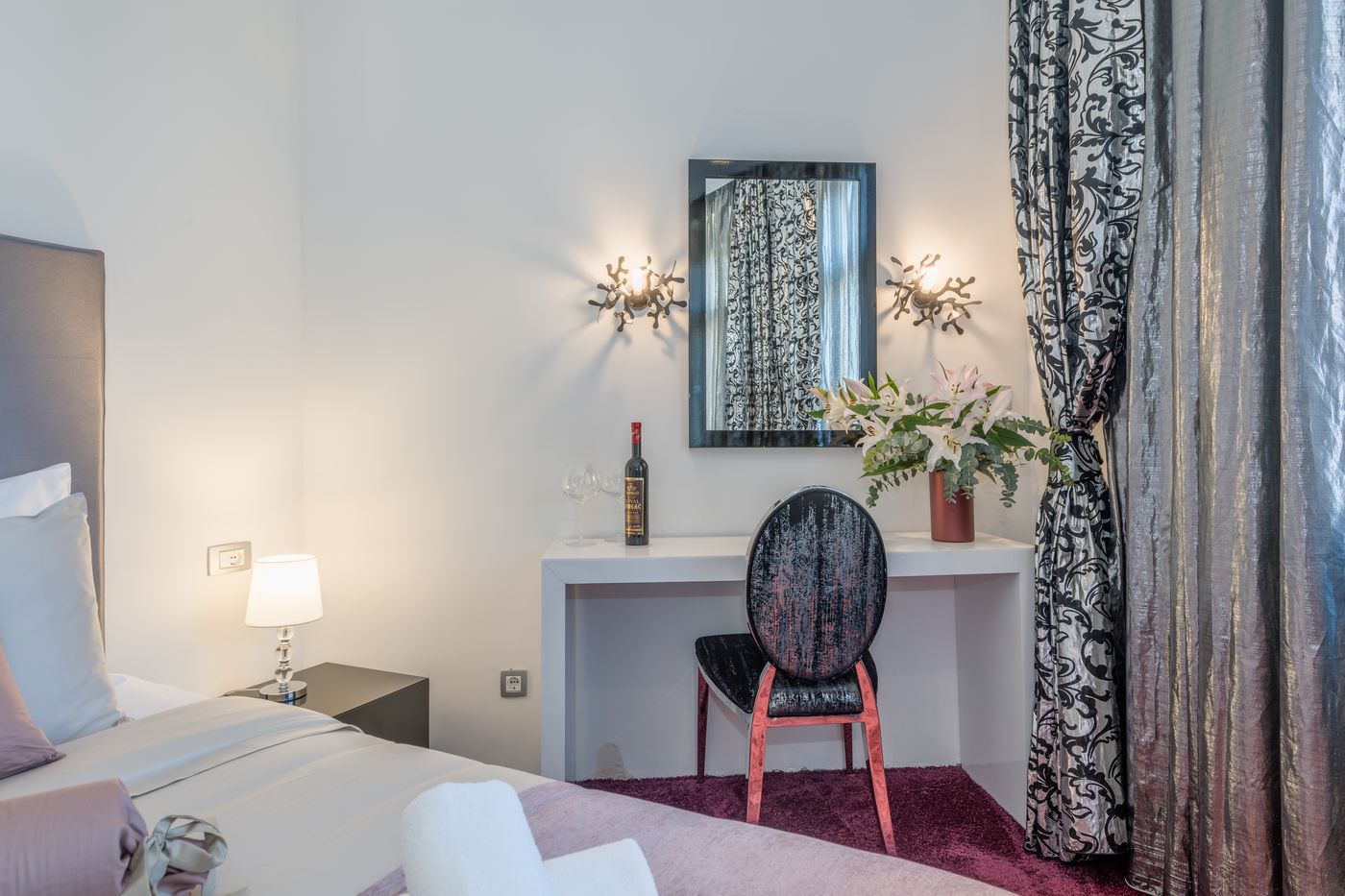 Starlight-Luxury-Rooms-Room-19