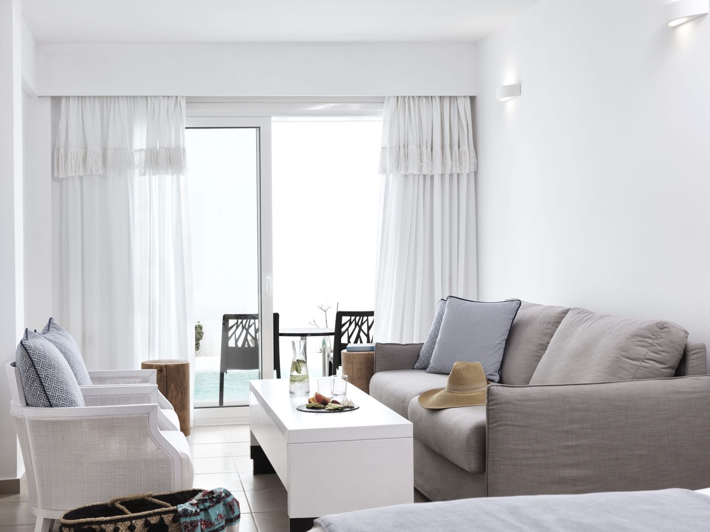 Aressana-Spa-Hotel---Suites-Room-24