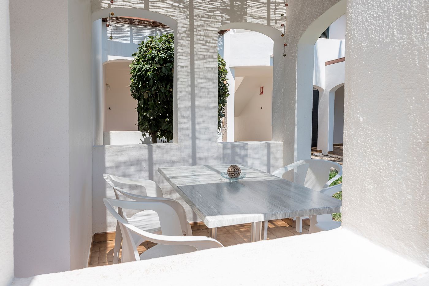 Las-Brisas-I---II-Room-59