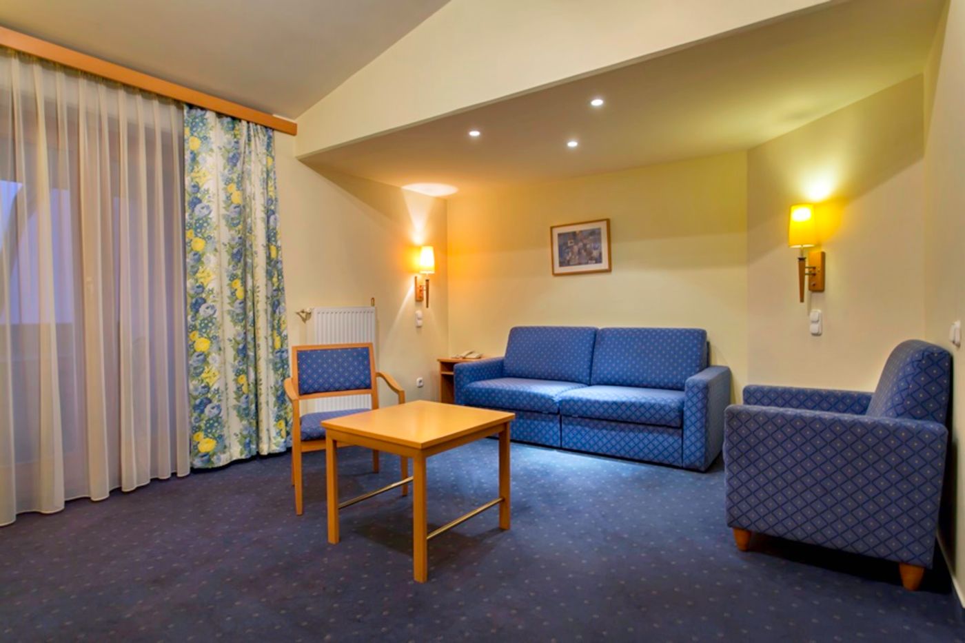 Corvin-Hotel-Budapest-Sissi-wing-Room-24