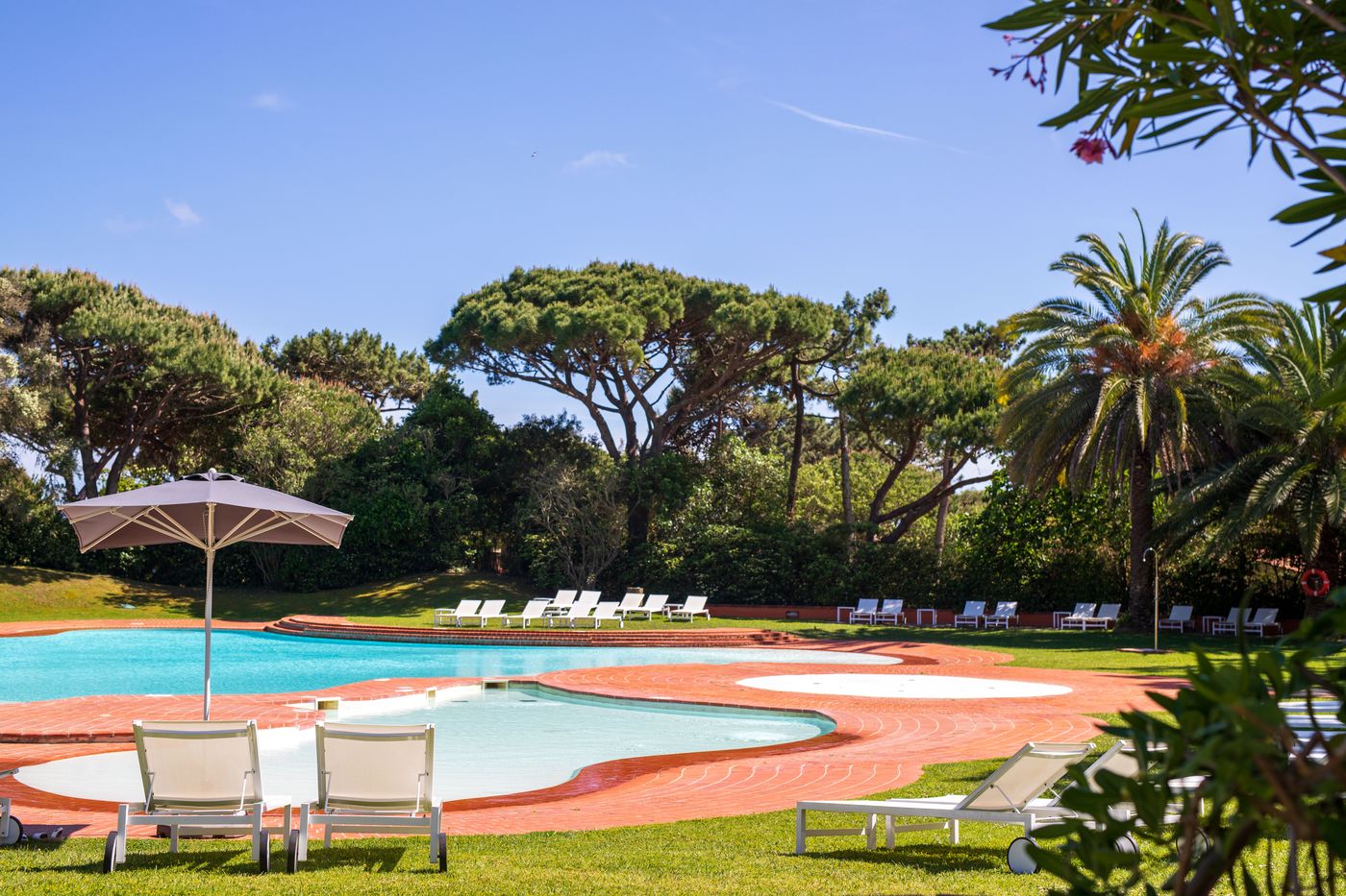 Onyria-Quinta-da-Marinha-Villas-Pool-9