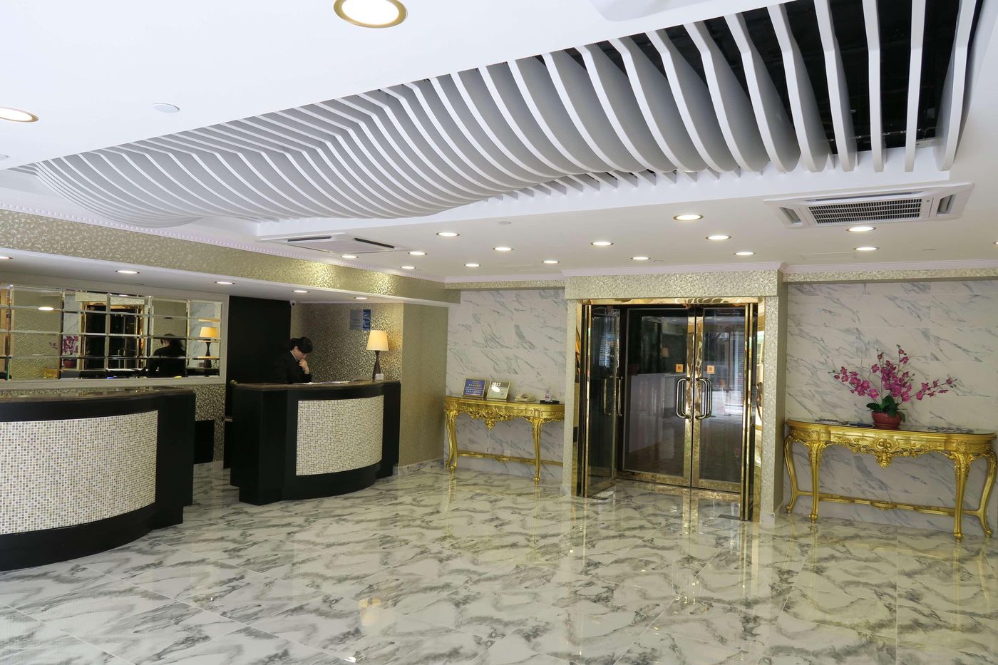 Best-Western-Plus-Hotel-Kowloon-Lobby-2