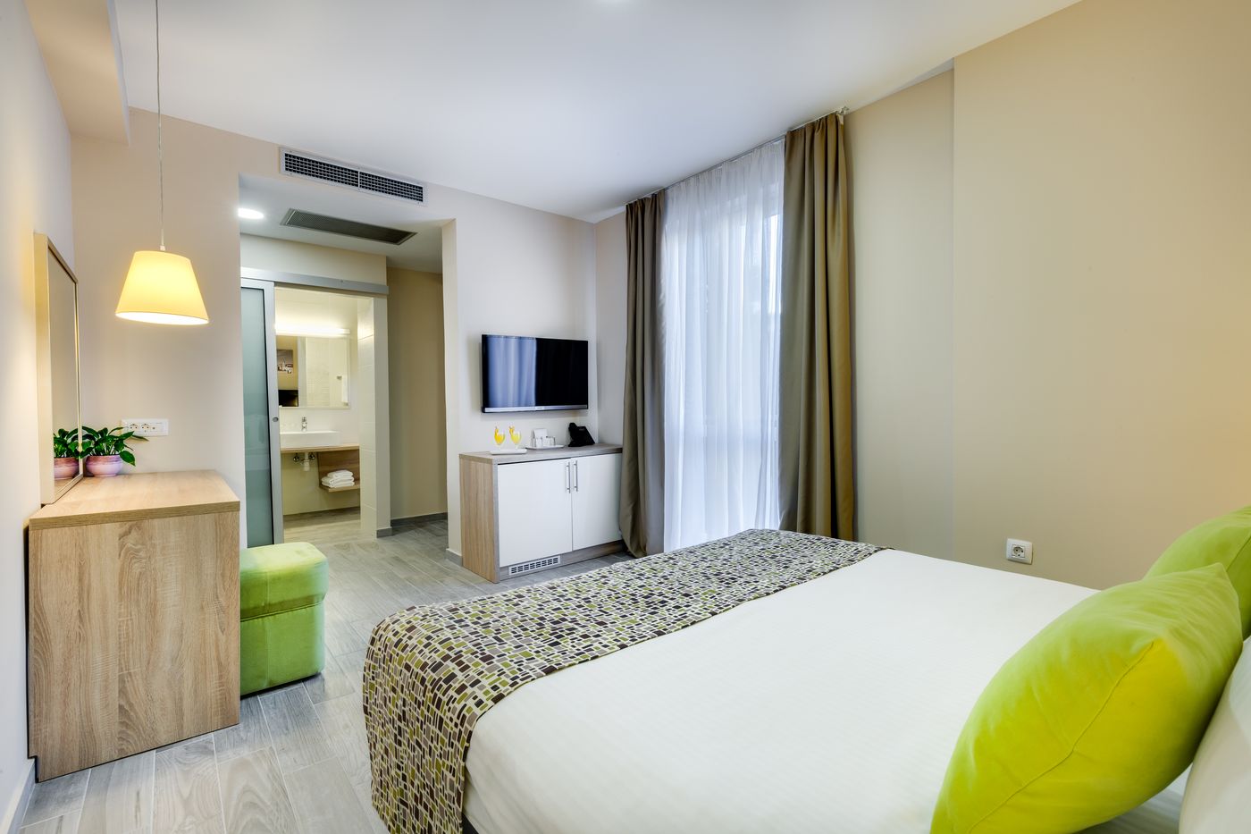 Hotel-Pinija-Petrecane-Room-28