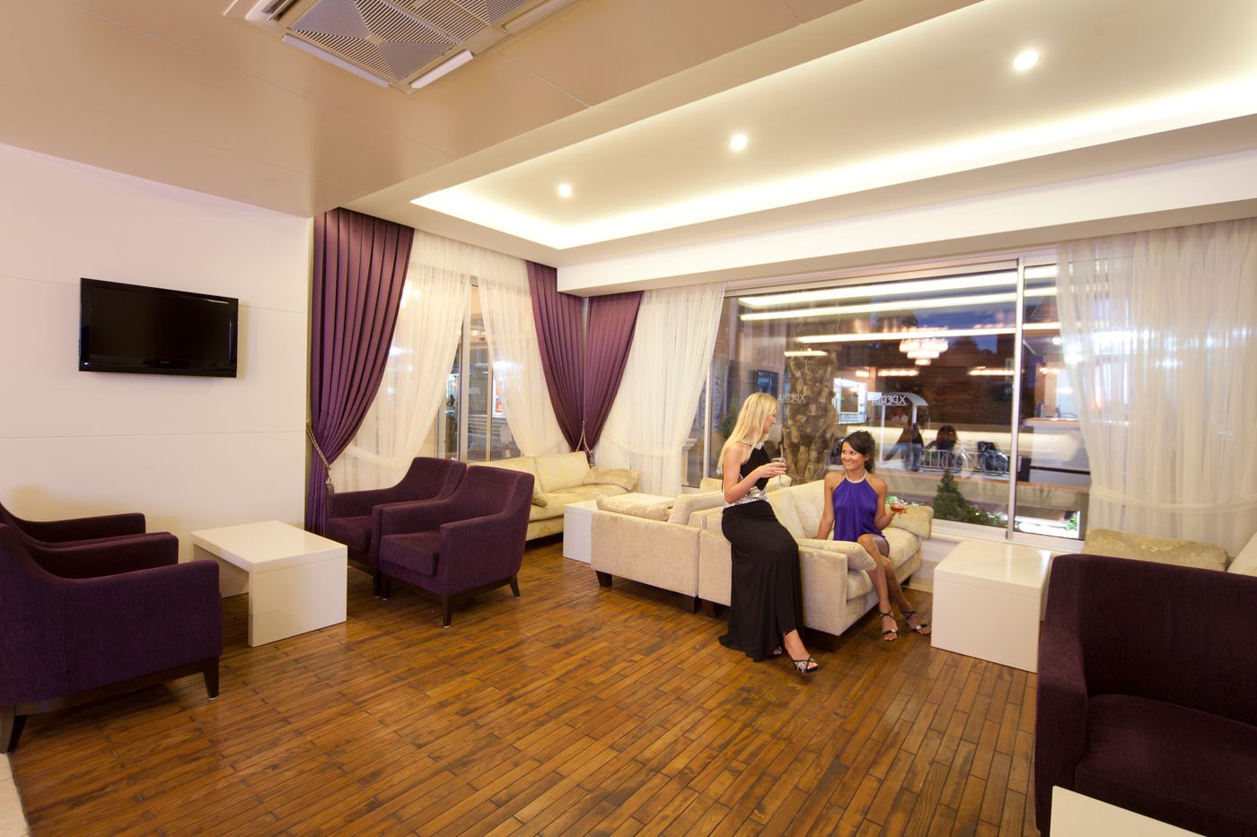 Xperia-Grand-Bali-Lobby-25