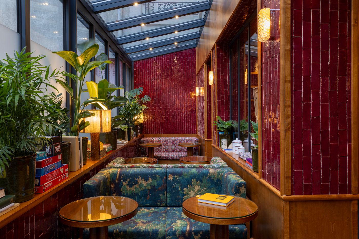 La-Conversation-Lobby-5