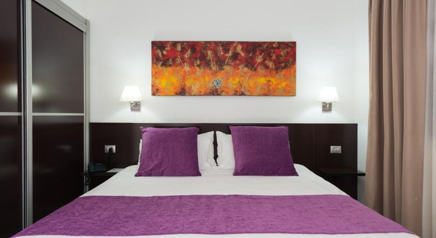 Suite Hotel Jardin Dorado